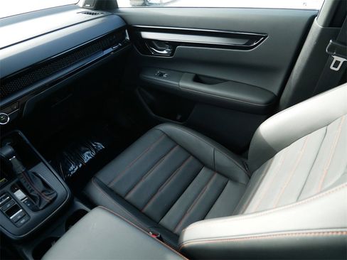 Used 2025 Honda CR-V Sport Touring image 16