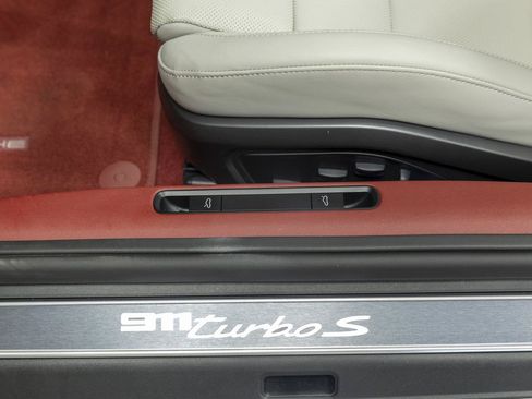 Used 2022 Porsche 911 Turbo S AWD/4WD image 71