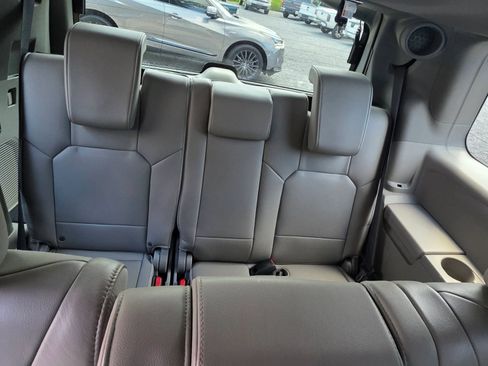Used 2015 Honda Pilot Touring image 19