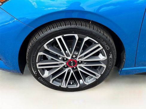 Used 2023 Kia Forte GT FWD image 33