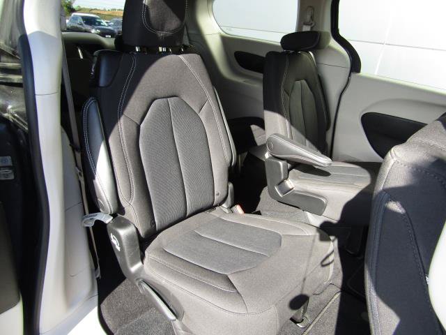 Used 2023 Chrysler Voyager LX FWD image 12