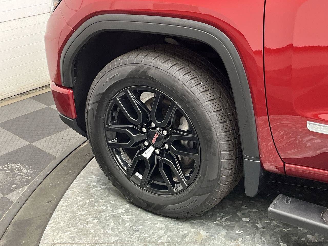 Certified 2023 GMC Sierra 1500 Elevation w/ Preferred Package AWD/4WD image 10