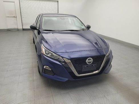 Used 2021 Nissan Altima 2.5 SR FWD image 14