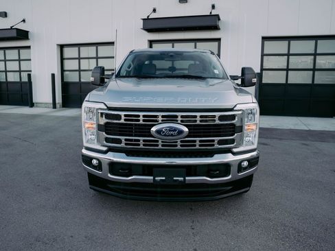 Used 2024 Ford F350 XLT image 2