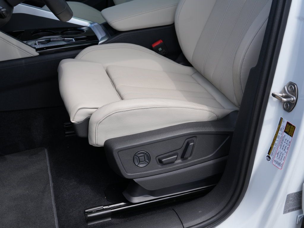 Used 2025 Audi Q5 Prestige AWD/4WD image 20
