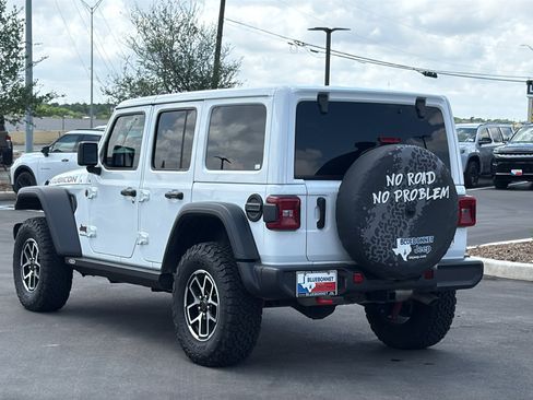 Certified 2025 Jeep Wrangler Unlimited Rubicon w/ Convenience Group AWD/4WD image 7
