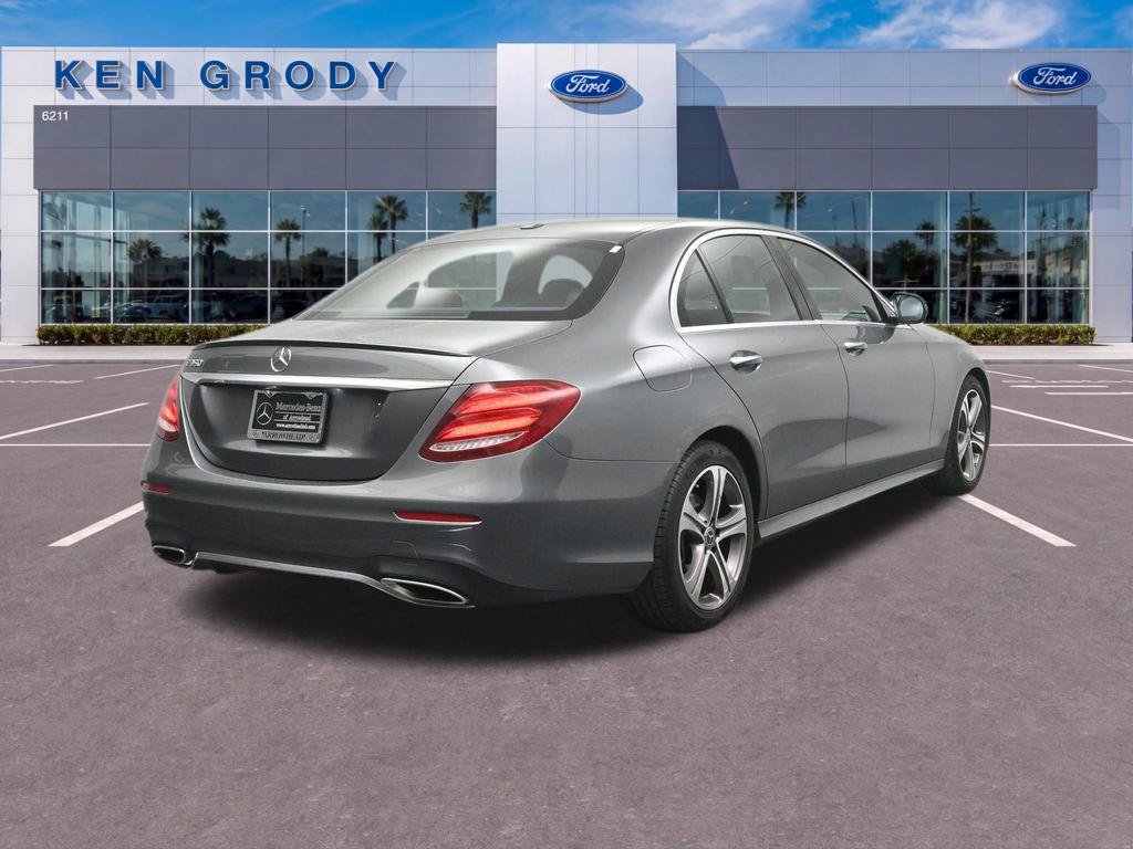 Used 2020 Mercedes-Benz E 350 Sedan image 6