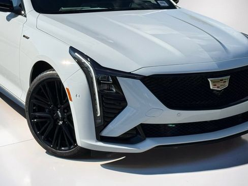 New 2026 Cadillac CT5 V w/ LPO, ONYX Package AWD/4WD image 6
