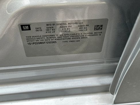 Used 2015 Chevrolet Cruze LT image 20