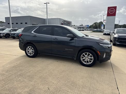 Used 2023 Chevrolet Equinox LT FWD image 14