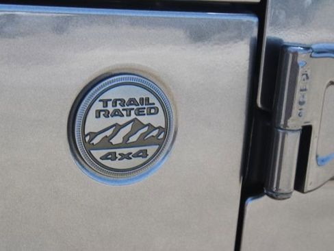 Used 2022 Jeep Wrangler Unlimited Sport AWD/4WD image 7