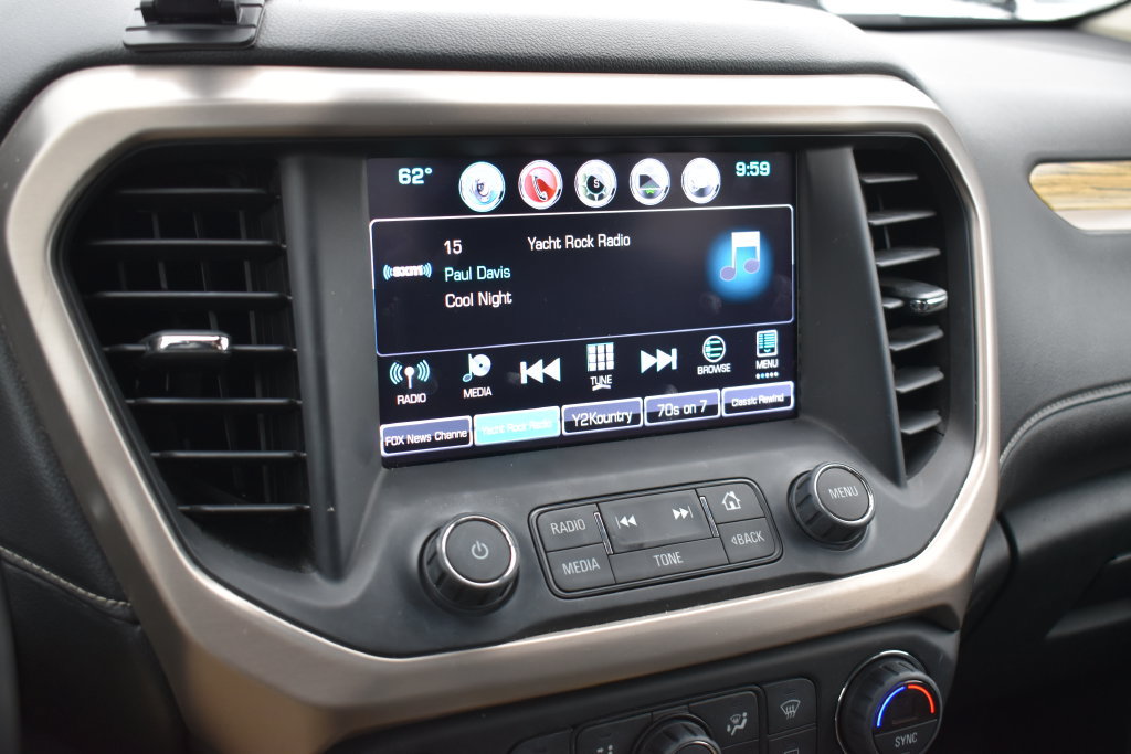 Used 2017 GMC Acadia Denali w/ Technology Package AWD/4WD image 11