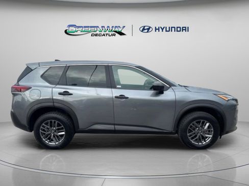 Used 2023 Nissan Rogue S AWD/4WD image 8