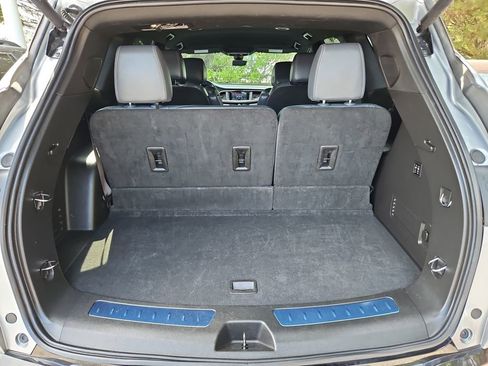 Used 2024 Buick Enclave Premium FWD image 32