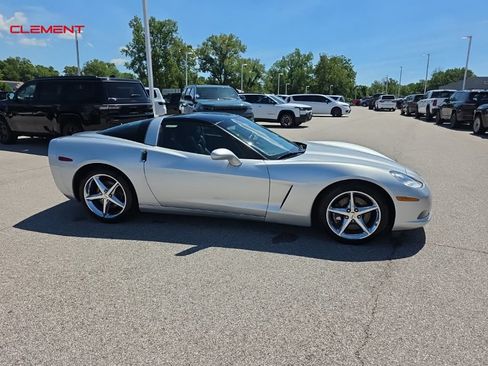 Used 2012 Chevrolet Corvette Coupe w/ 3LT Preferred Equipment Group RWD image 11