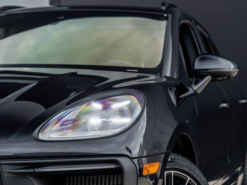 Used 2023 Porsche Macan GTS image 12