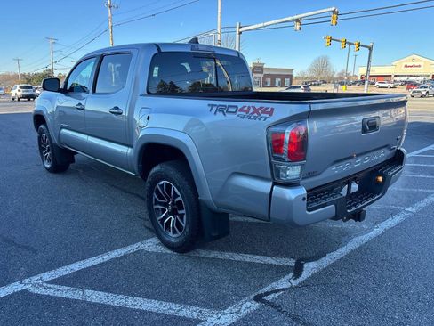 Certified 2020 Toyota Tacoma TRD Sport image 6
