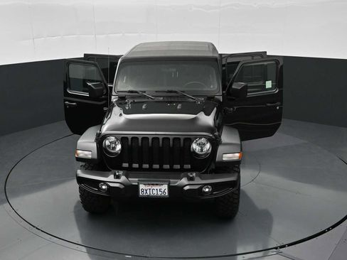 Used 2021 Jeep Wrangler Unlimited Sport AWD/4WD image 33