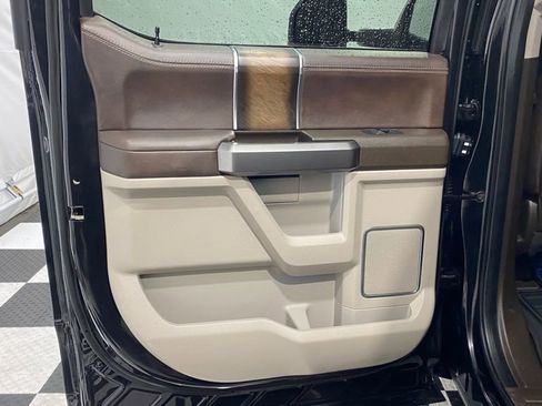 Used 2019 Ford F350 Limited image 18