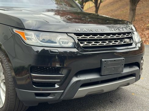 Used 2017 Land Rover Range Rover Sport SE image 6
