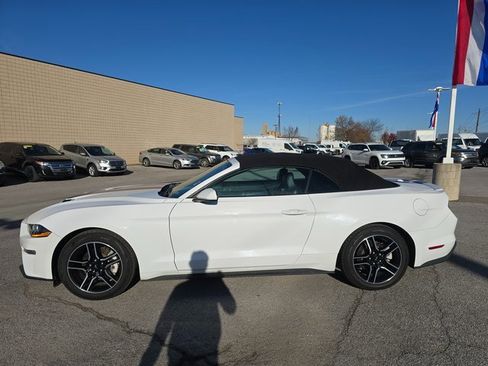 Used 2023 Ford Mustang Premium image 8