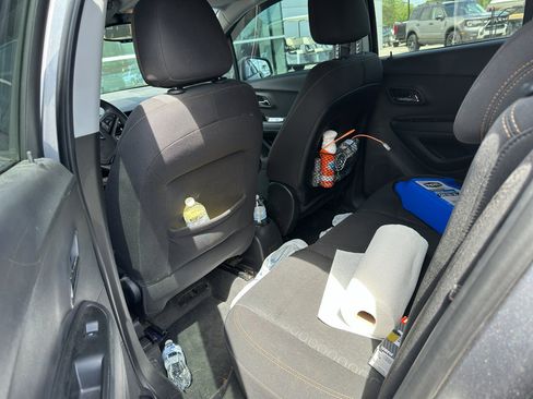 Used 2020 Chevrolet Trax LS w/ Tint and Cruise Package image 4