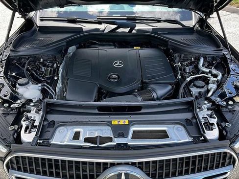 Certified 2023 Mercedes-Benz GLC 300 4MATIC image 32