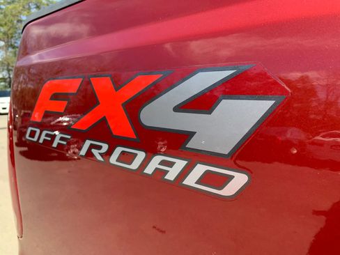 Used 2003 Ford F250 Lariat image 37