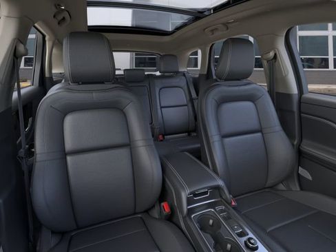 New 2025 Lincoln Corsair Grand Touring w/ Jet Appearance Package AWD/4WD image 10
