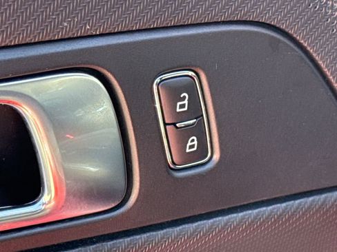 Used 2024 Ford Mustang Premium image 20