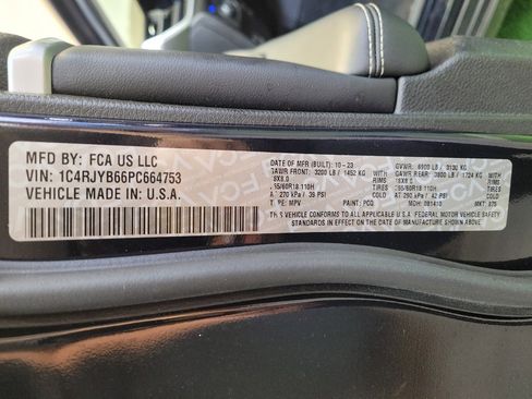 Used 2023 Jeep Grand Cherokee 4WD 4xe image 33