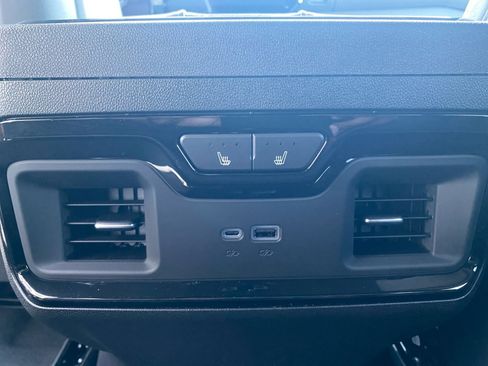 New 2026 GMC Sierra 2500 AT4X image 25