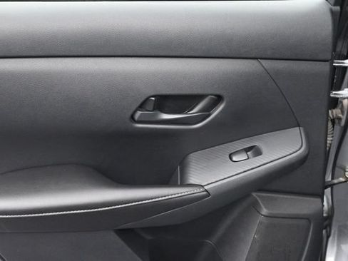 Used 2024 Nissan Sentra SV FWD image 29