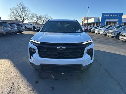 New 2026 Chevrolet Traverse LT w/ Midnight/Sport Edition image 2