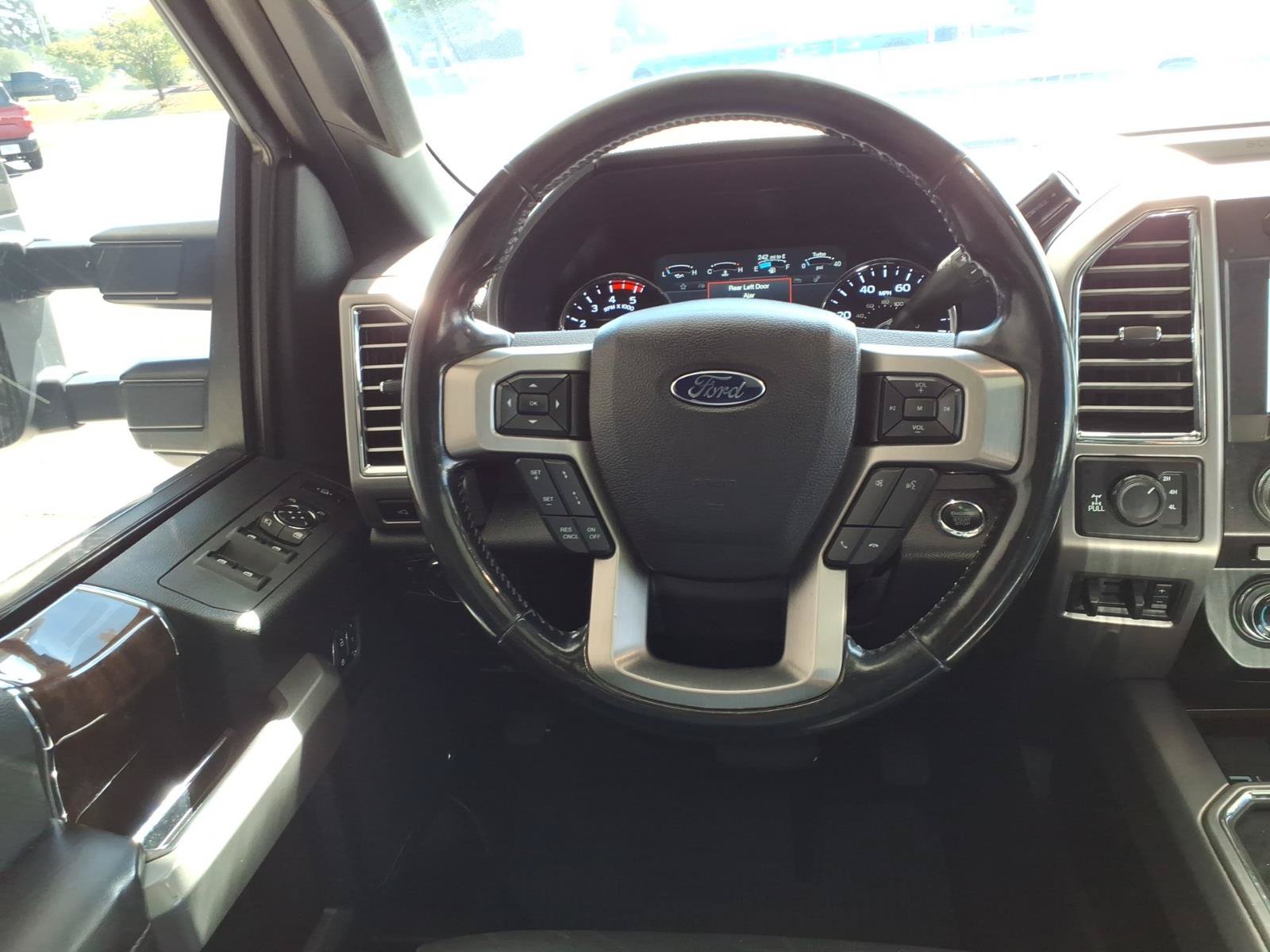 Used 2017 Ford F350 Platinum w/ Platinum Ultimate Package AWD/4WD image 19