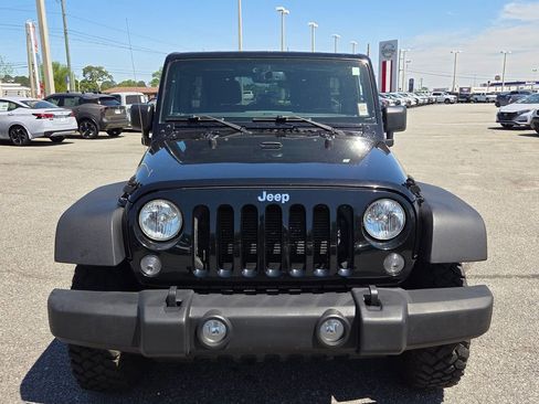 Used 2018 Jeep Wrangler Unlimited Sport S image 8