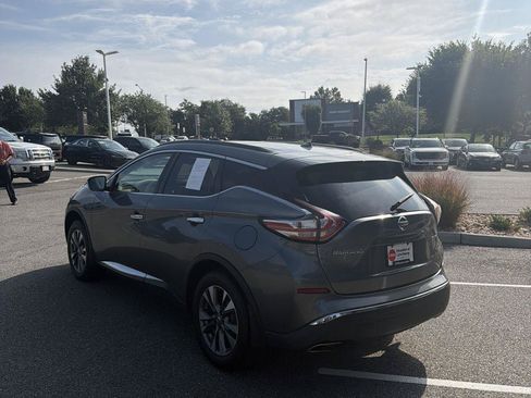 Used 2016 Nissan Murano SV w/ Premium Package AWD/4WD image 11