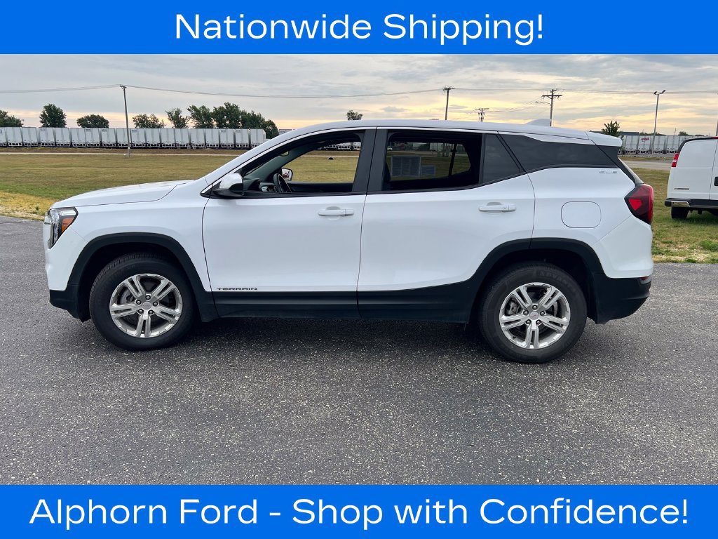 Used 2024 GMC Terrain SLE AWD/4WD image 5