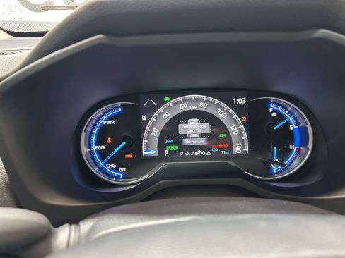 Used 2025 Toyota RAV4 XLE image 23