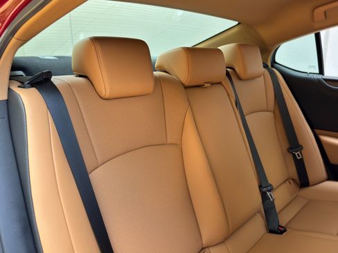 Used 2025 Lexus ES 300h F Sport FWD image 43