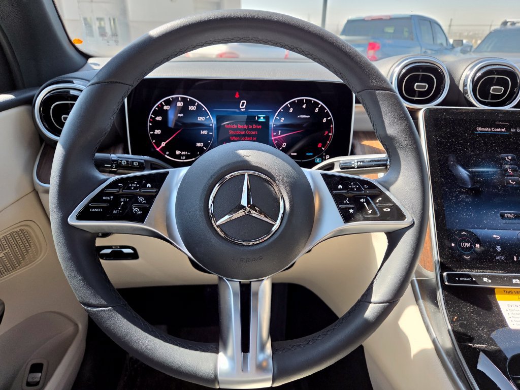 Used 2026 Mercedes-Benz GLC 300 image 16