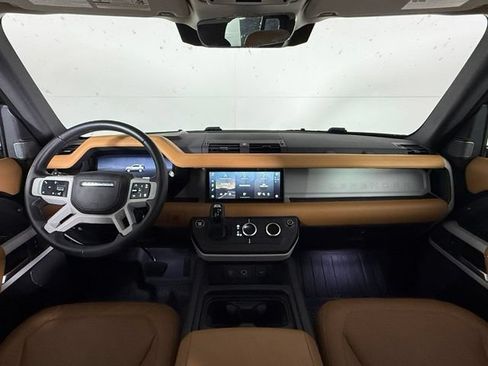 Used 2024 Land Rover Defender 110 S AWD/4WD image 15