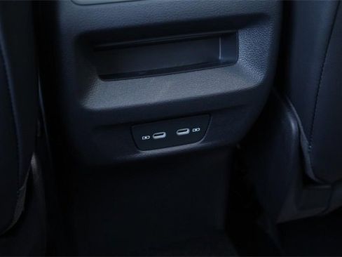 New 2025 Volkswagen Tiguan SE image 22