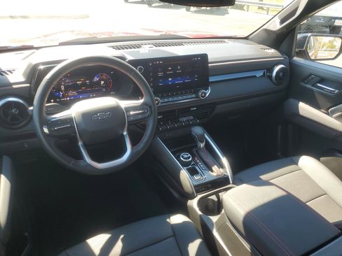 Used 2025 Chevrolet Colorado Z71 w/ Technology Package image 8