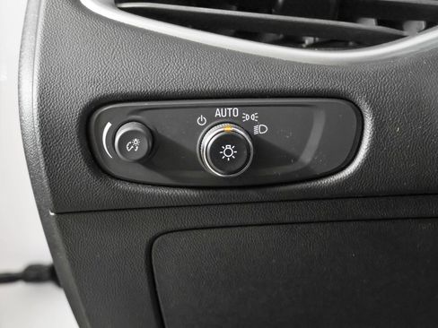 Used 2023 Chevrolet Malibu LT FWD image 23