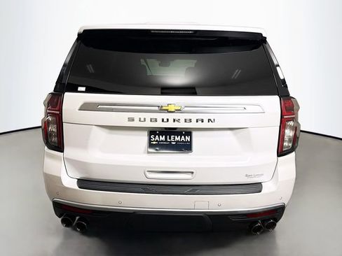 Used 2023 Chevrolet Suburban High Country AWD/4WD image 7