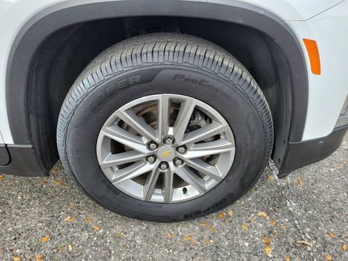 Certified 2023 Chevrolet Traverse LT image 7