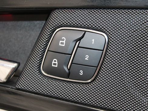 Used 2023 Lincoln Nautilus Reserve w/ Luxury Package AWD/4WD image 47