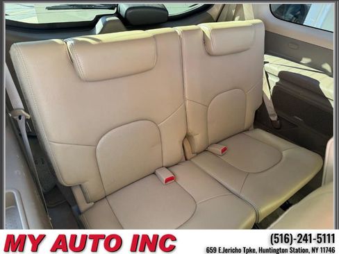 Used 2011 Nissan Pathfinder Silver AWD/4WD image 30
