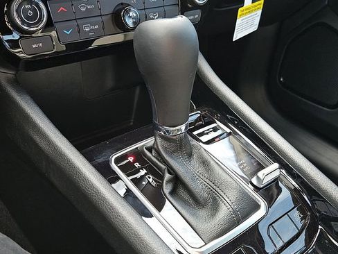 New 2026 Jeep Compass Latitude image 20